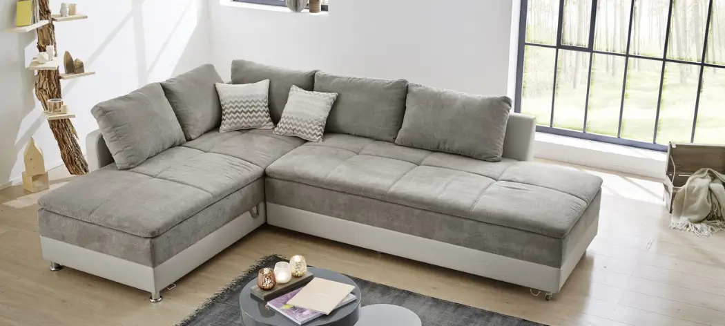 Canapé-lit MODENA en similicuir gris avec fonction lit, coffre de lit et chevet intégré. L/P/H env. 307/223/88 cm