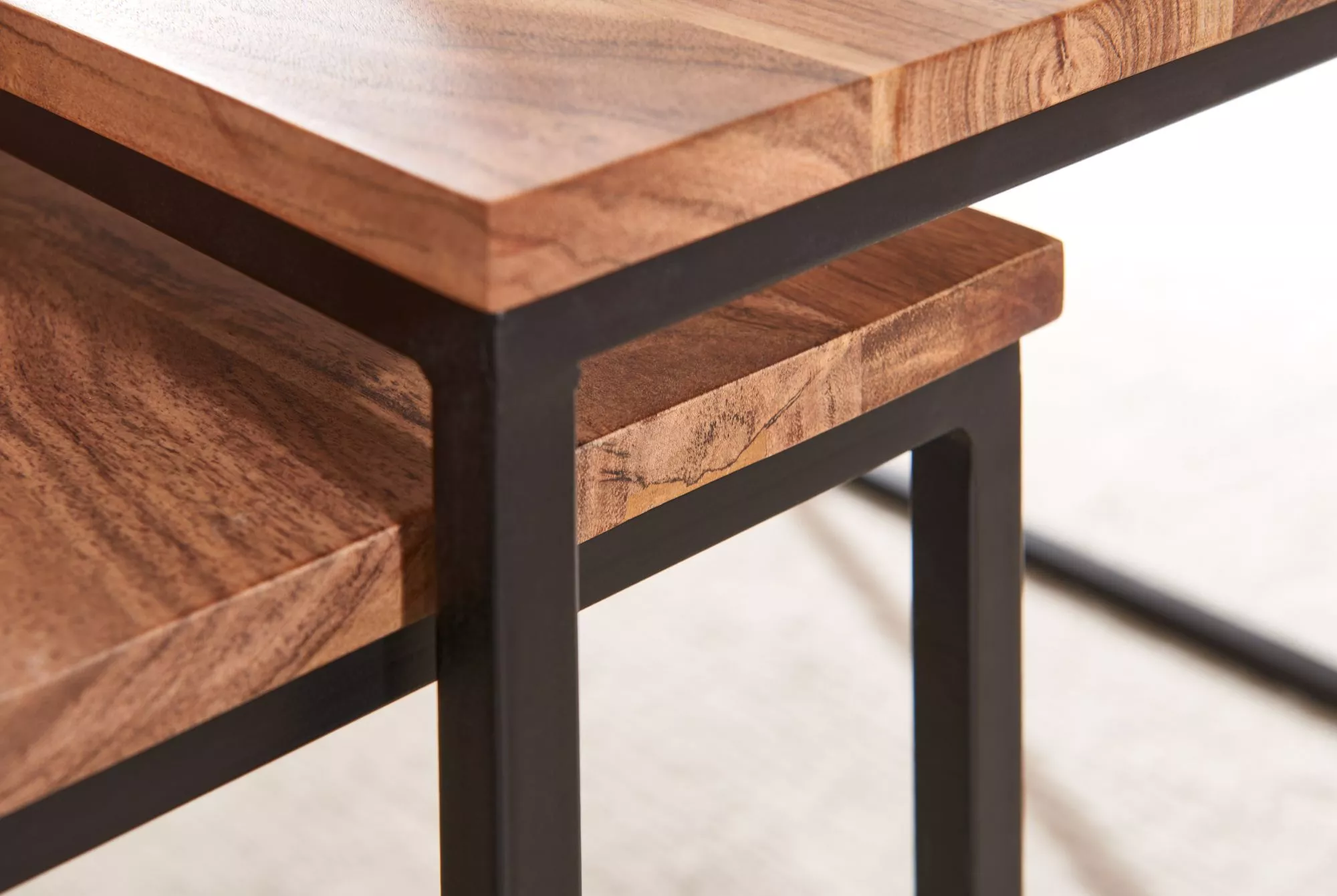 Lot de 2 tables basses DOI HUAMODNOI