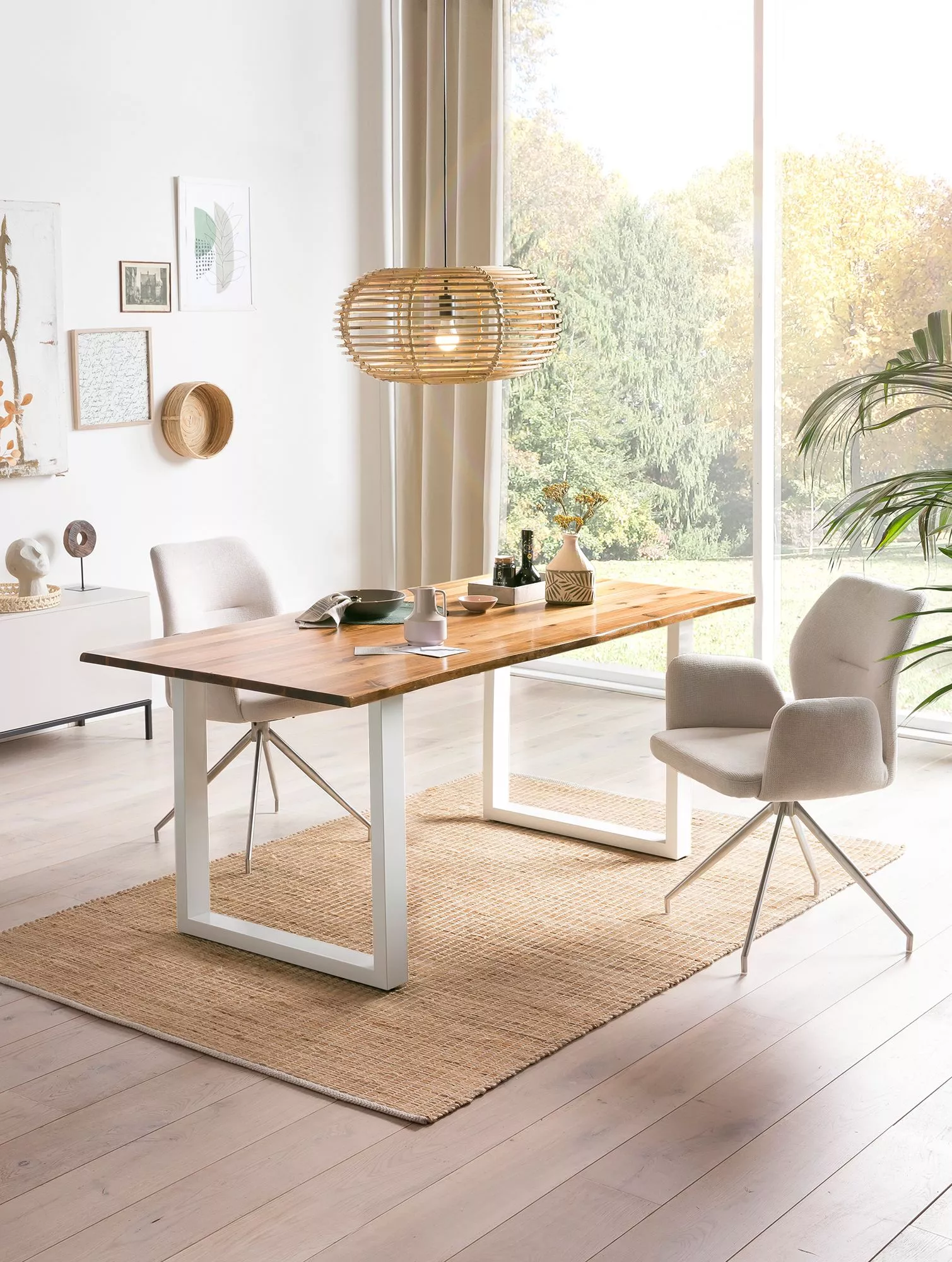 Table de repas LEMBANG