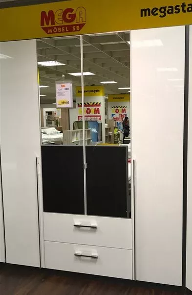 Drehtürenschrank ESSENSA