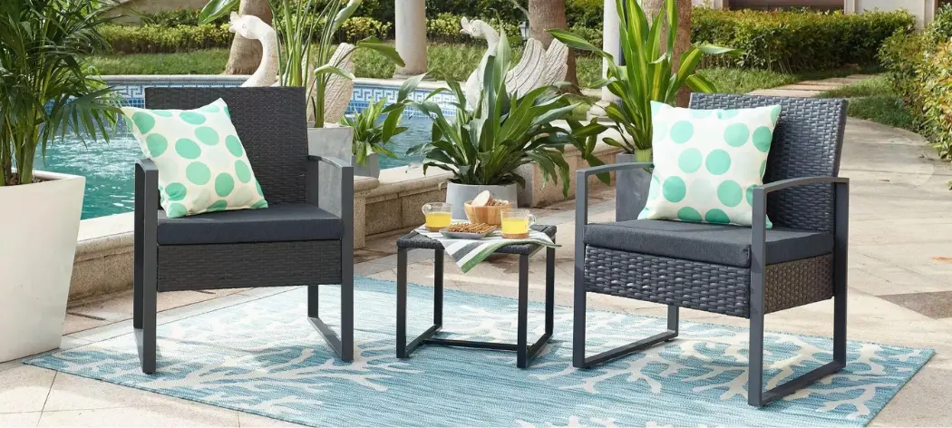 Ratgeber: Gartenmöbel richtig reinigen und pflegen