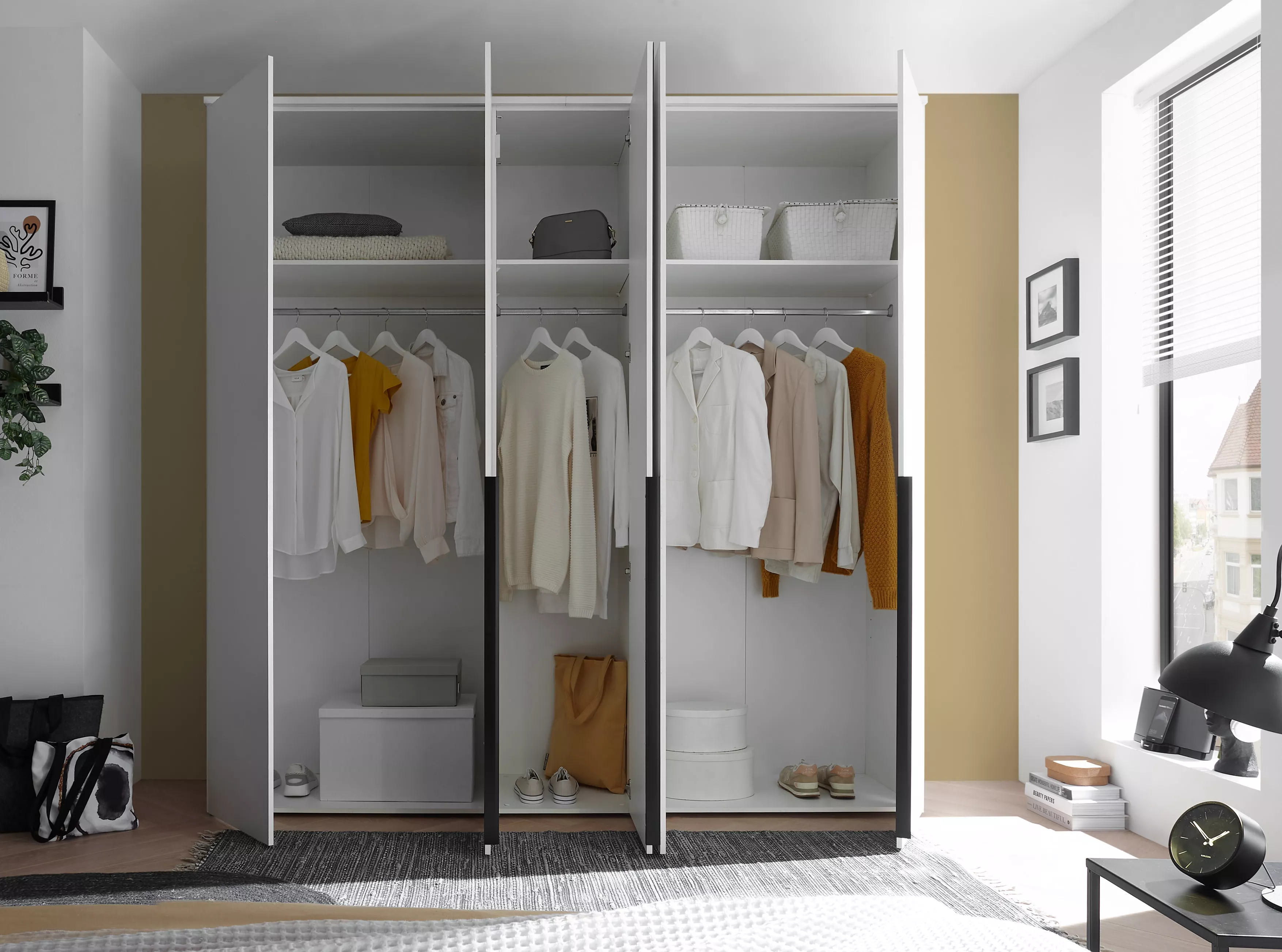 Drehtürenschrank KEVO