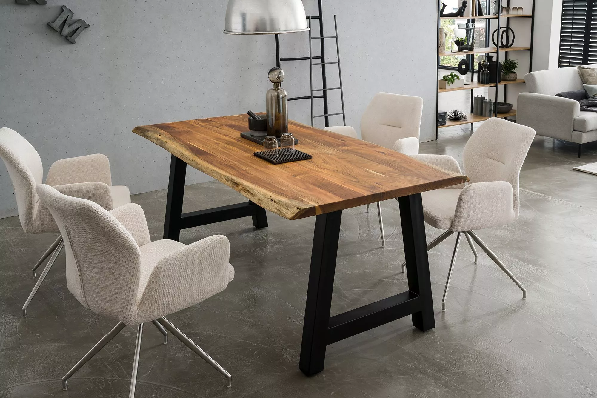 Table de repas LEMBANG