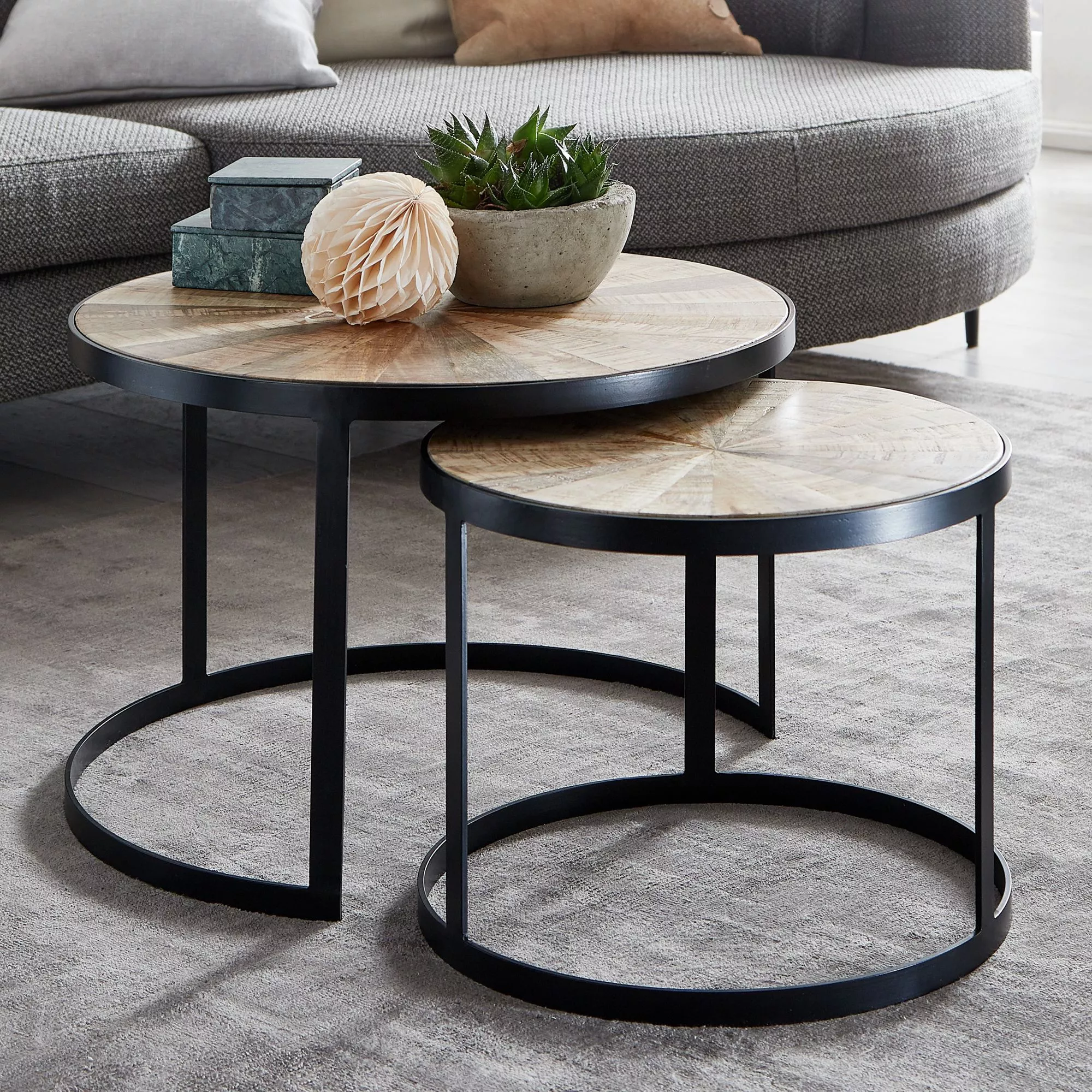 Lot de 2 tables gigognes DOI KIO RAI-MONG