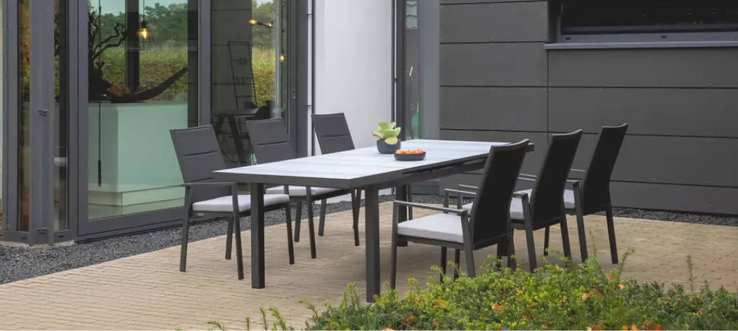 Guide: Bien nettoyer et entretenir les meubles de jardin Guide: Bien nettoyer et entretenir les meubles de jardin