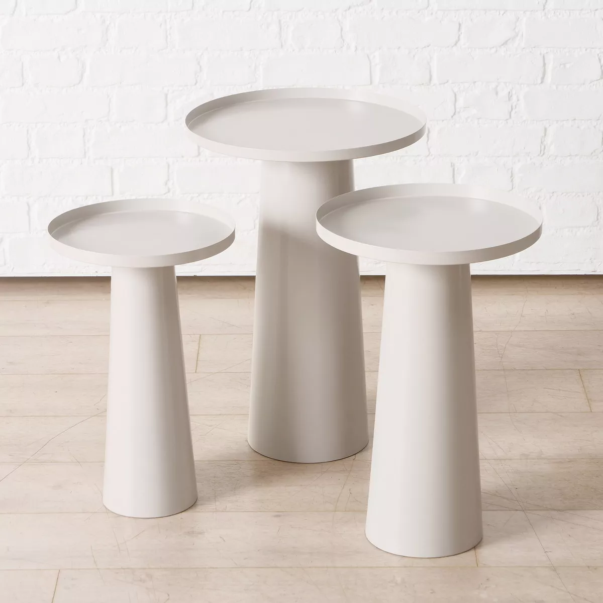 Table d'appoint ronde de taille moyenne JACKY