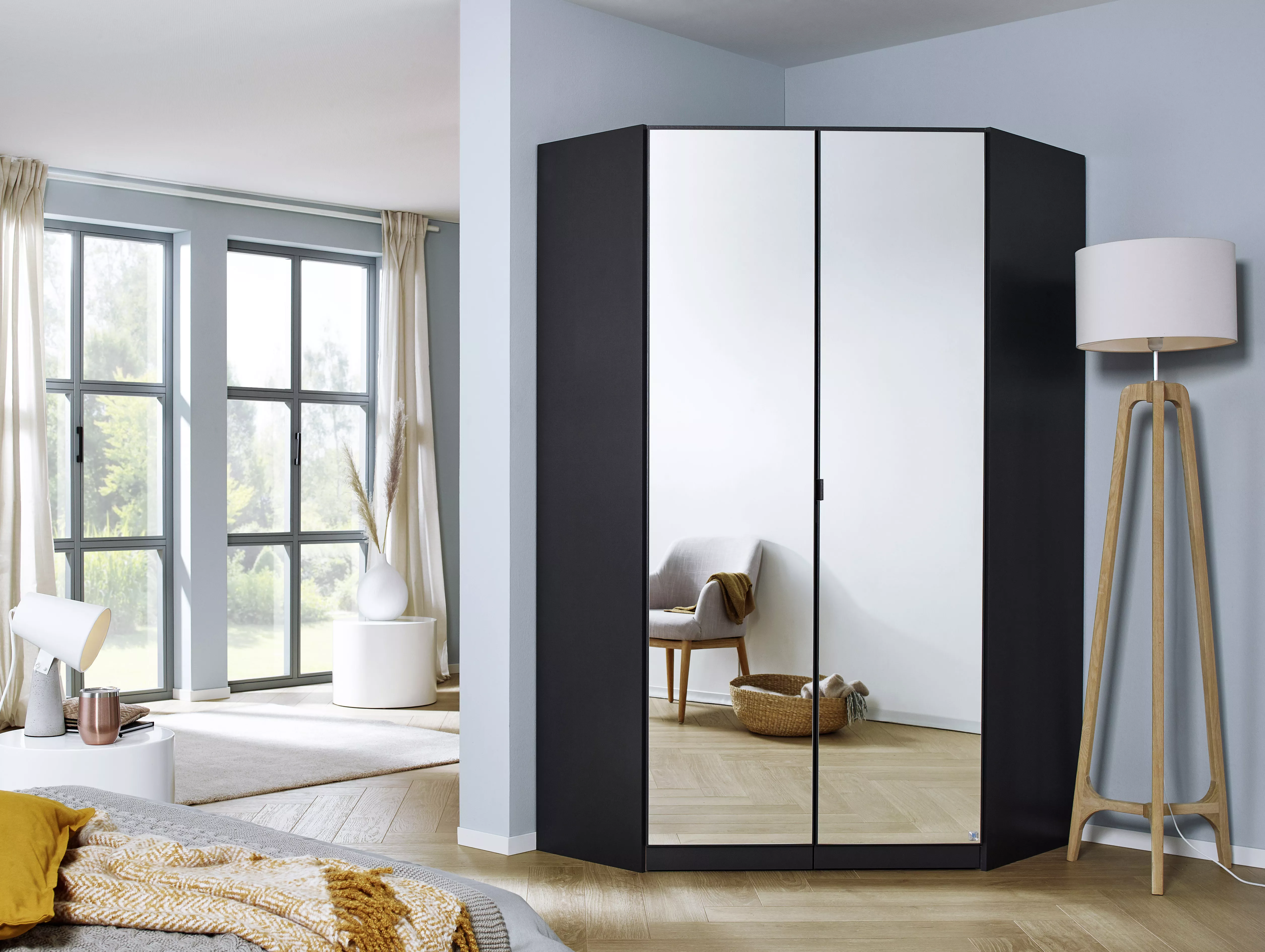 Drehtüren-Eckschrank AGUALVA-CACEM