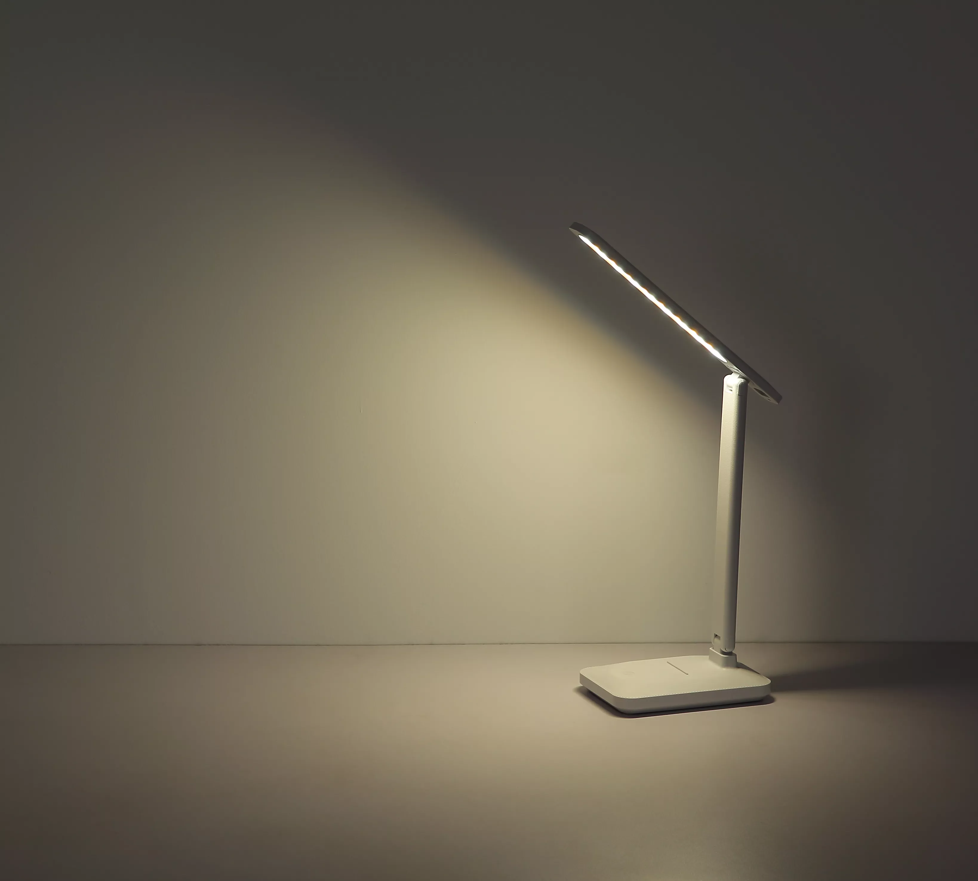Lampe de table sans fil LORNA