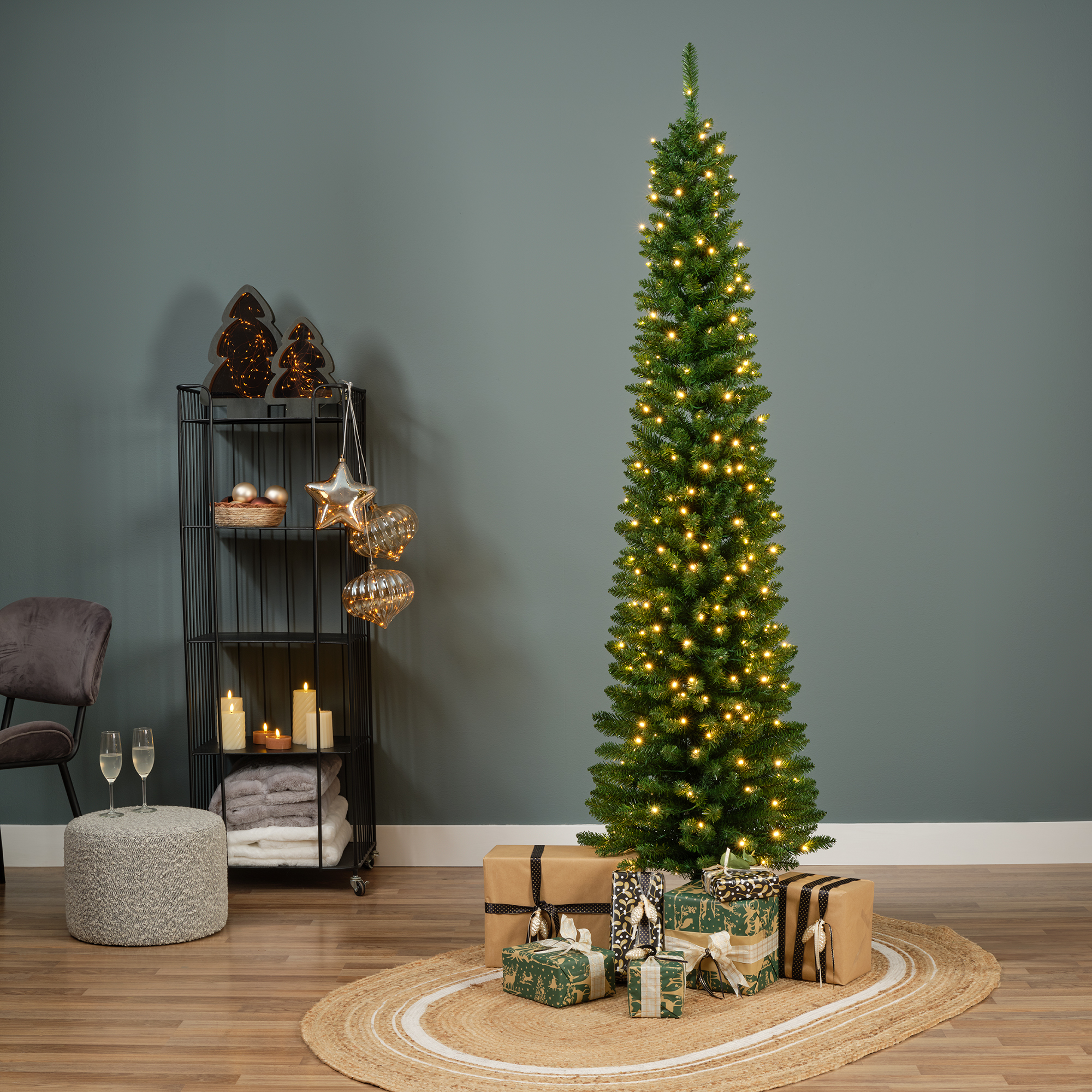 Tannenbaum 210cm mit LED Lichterkette  PENCIL KIEFER
