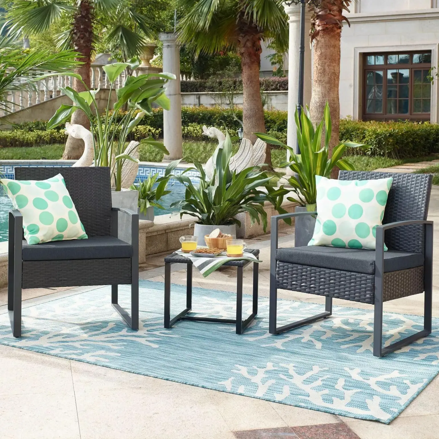 Ratgeber: Gartenmöbel richtig reinigen und pflegen