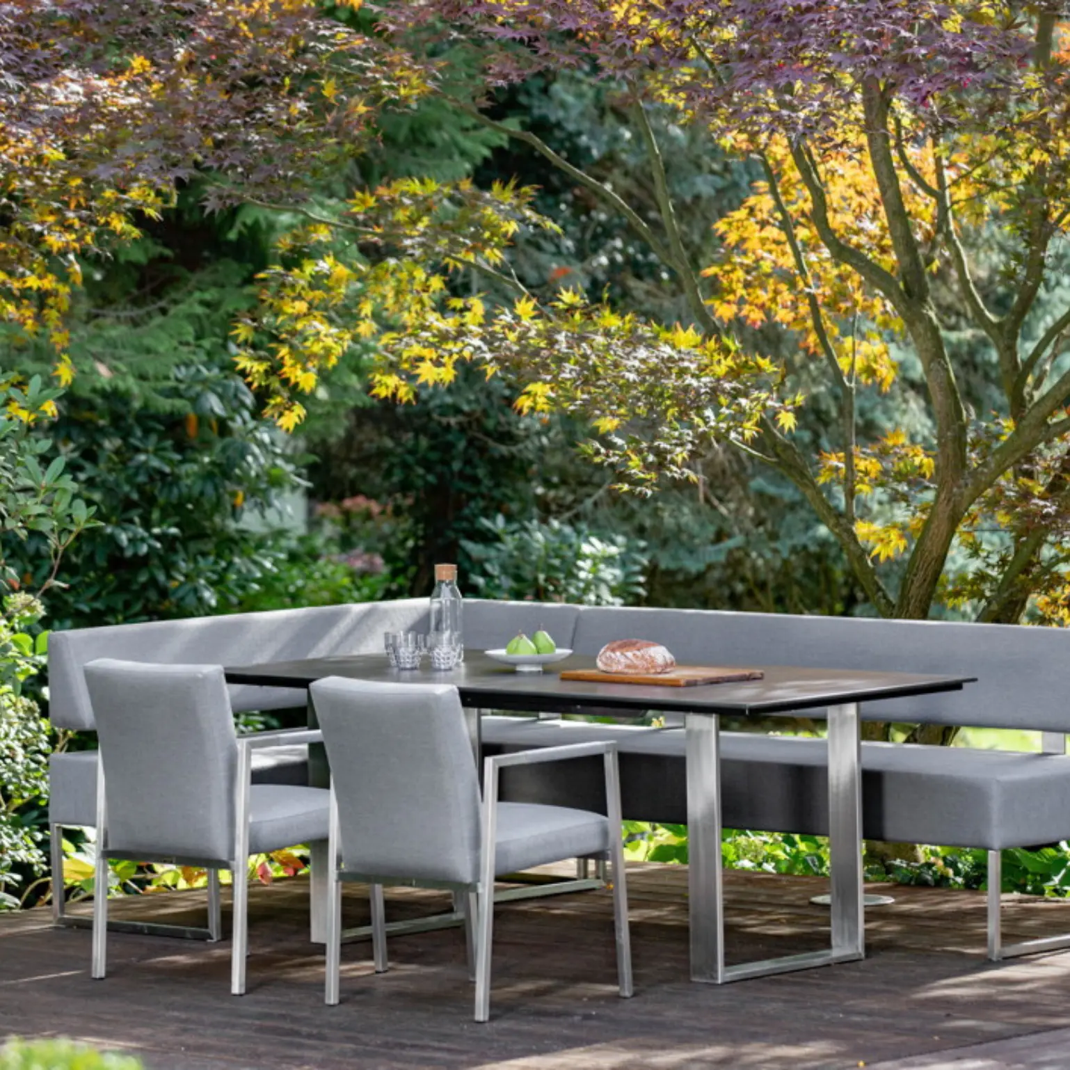 Ratgeber: Gartenmöbel richtig reinigen und pflegen