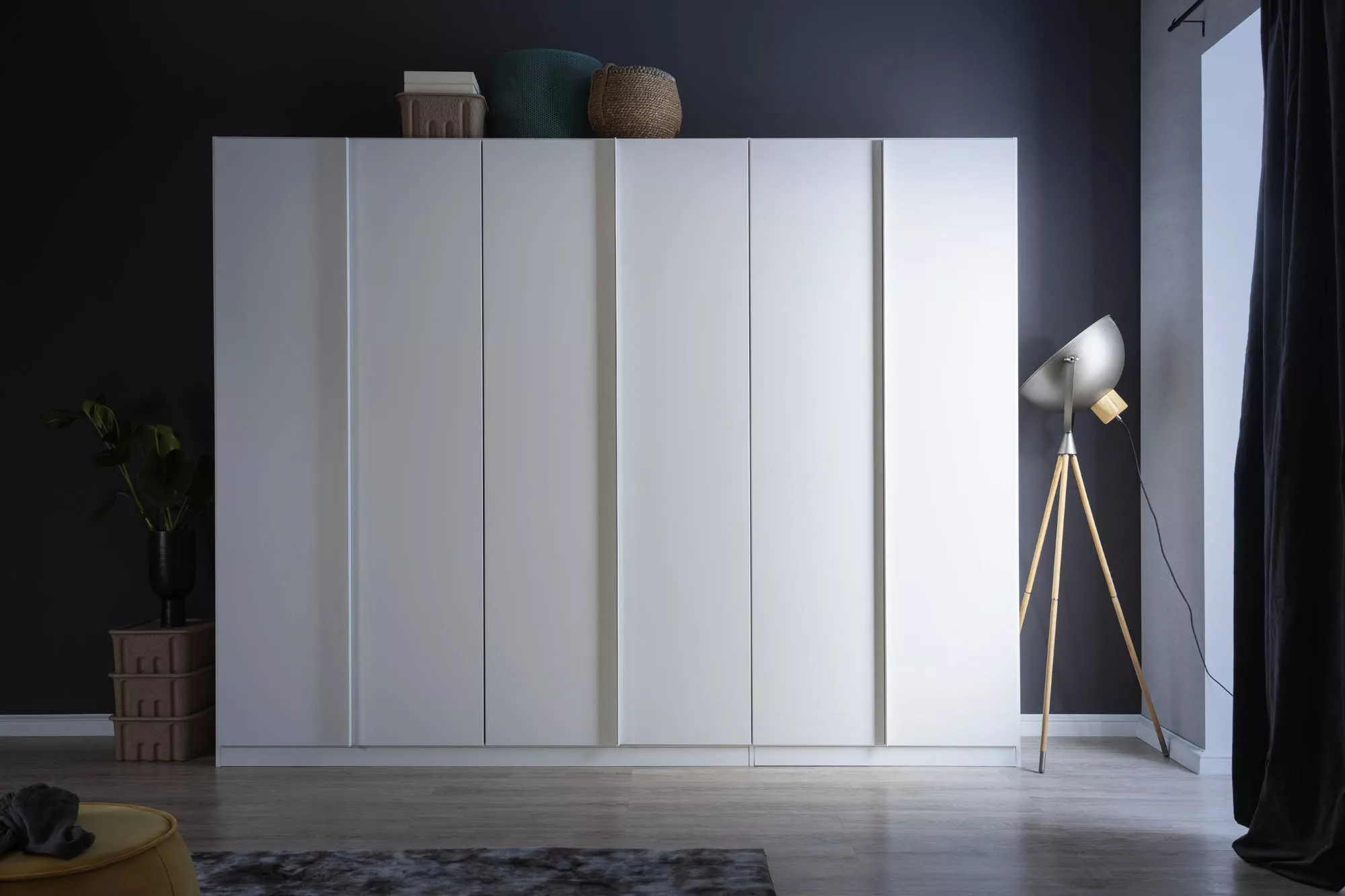 Kleiderschrank MONOSTAR