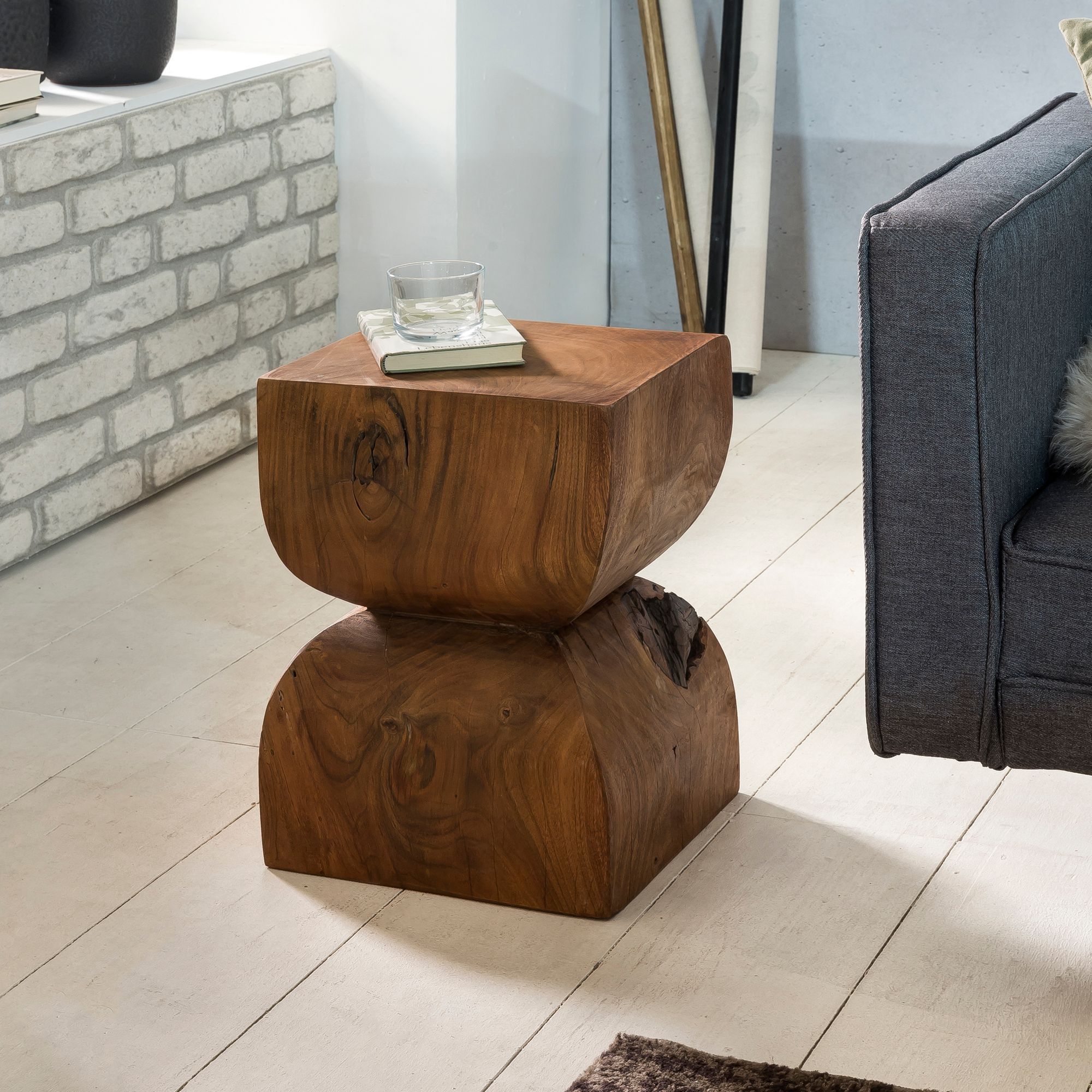 Table d'appoint ROI ET Table d'appoint ROI ET