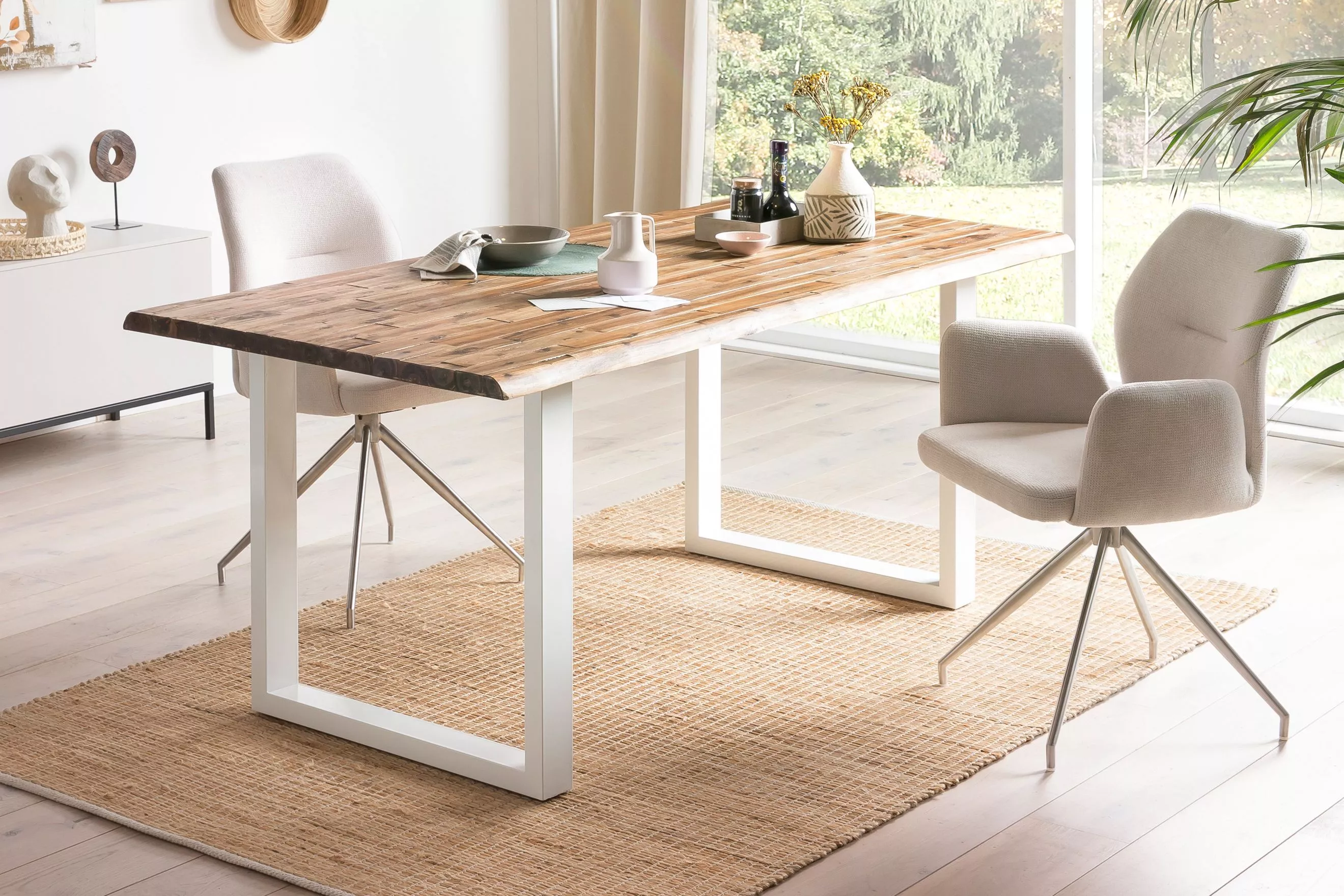 Table de repas LEMBANG