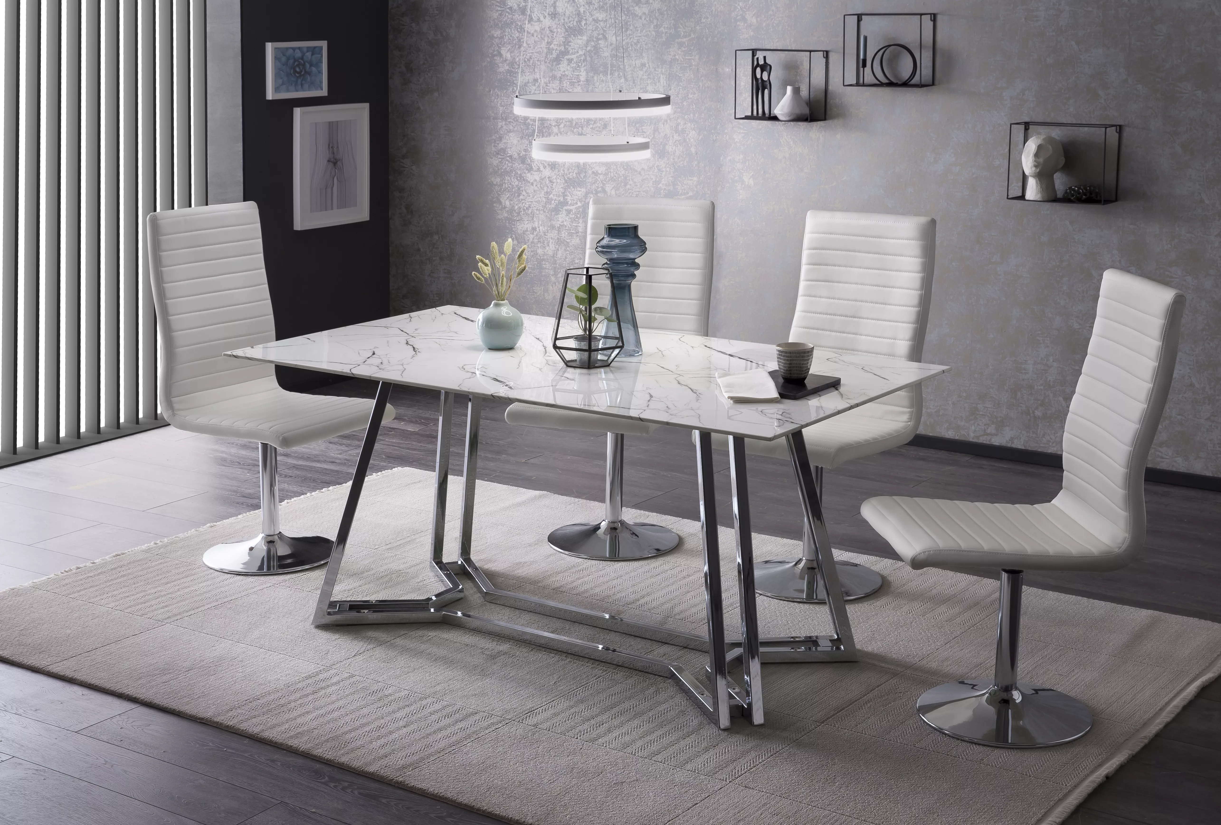 Table de repas PEMALANG