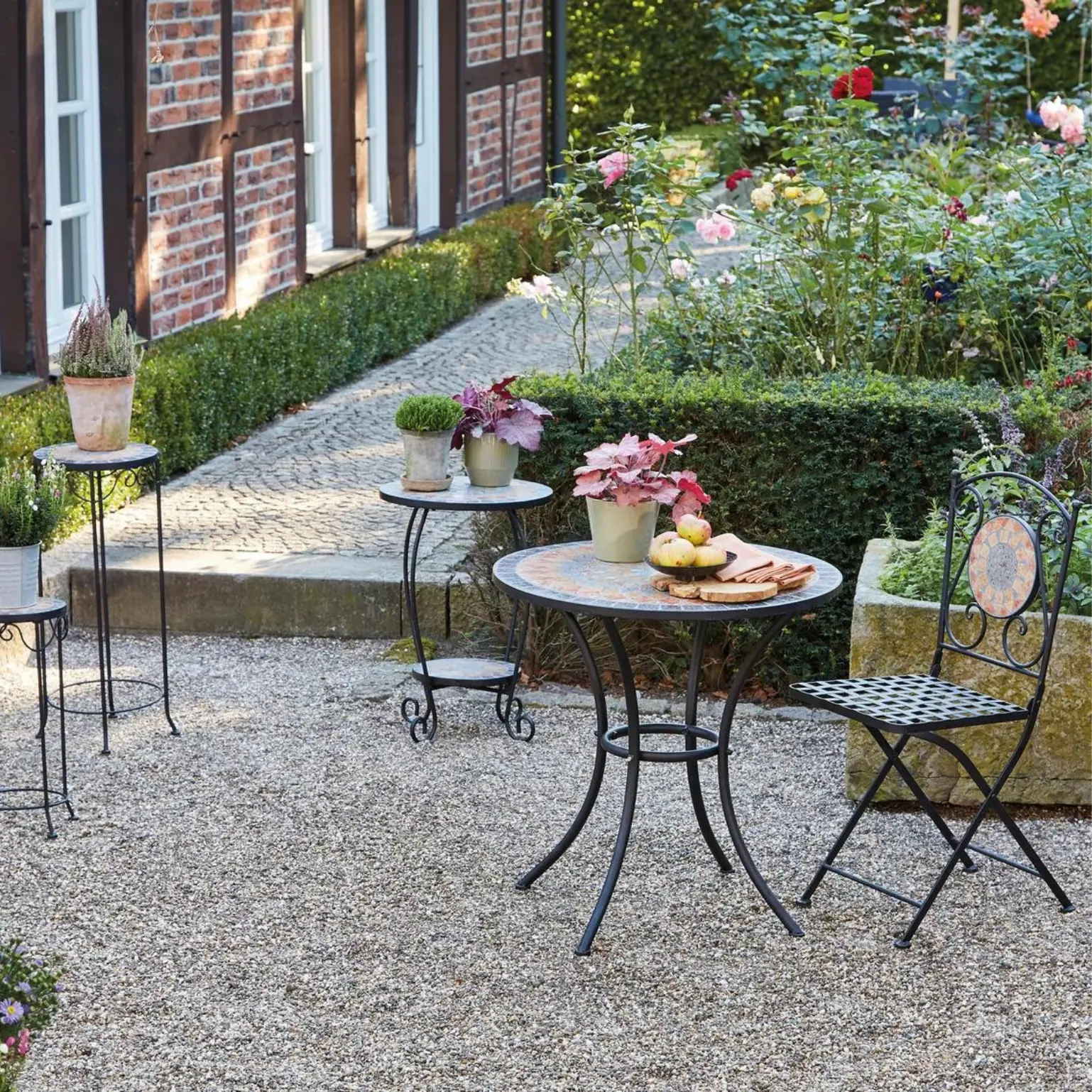 Ratgeber: Gartenmöbel richtig reinigen und pflegen