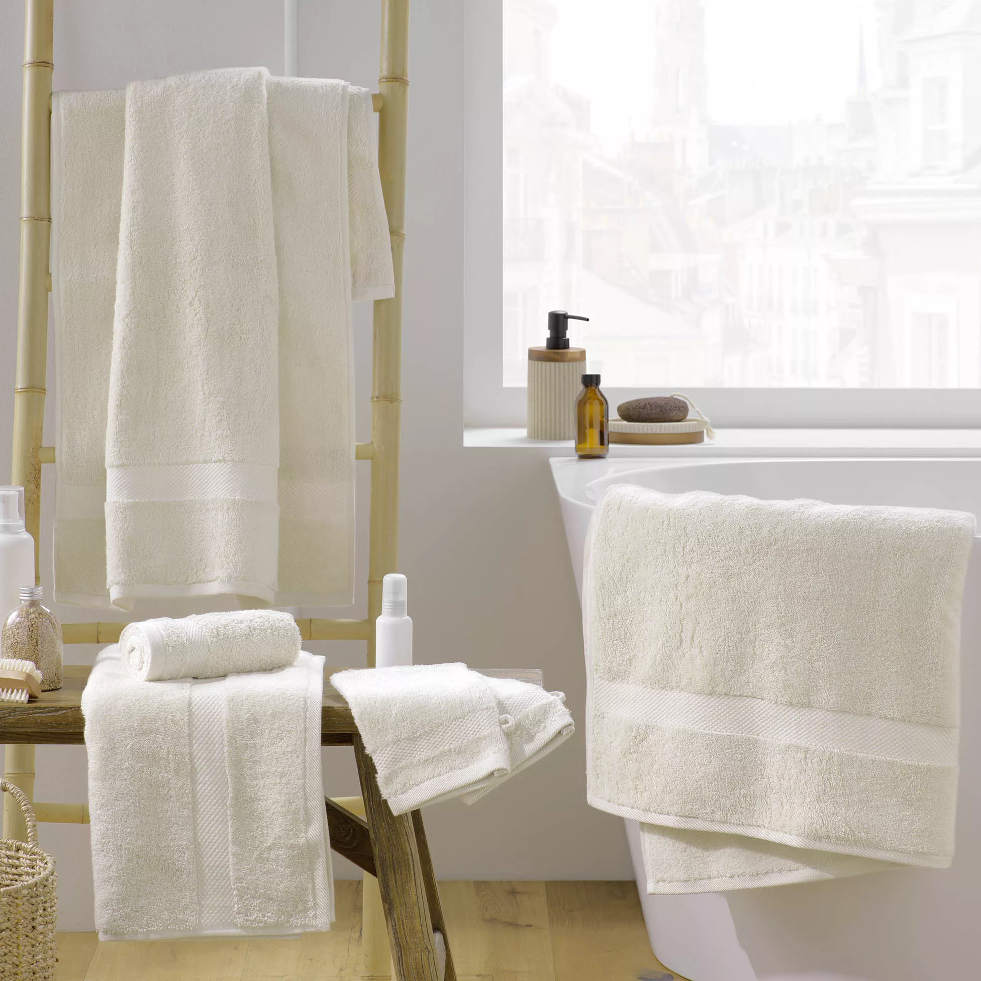 Serviette de douche UNI