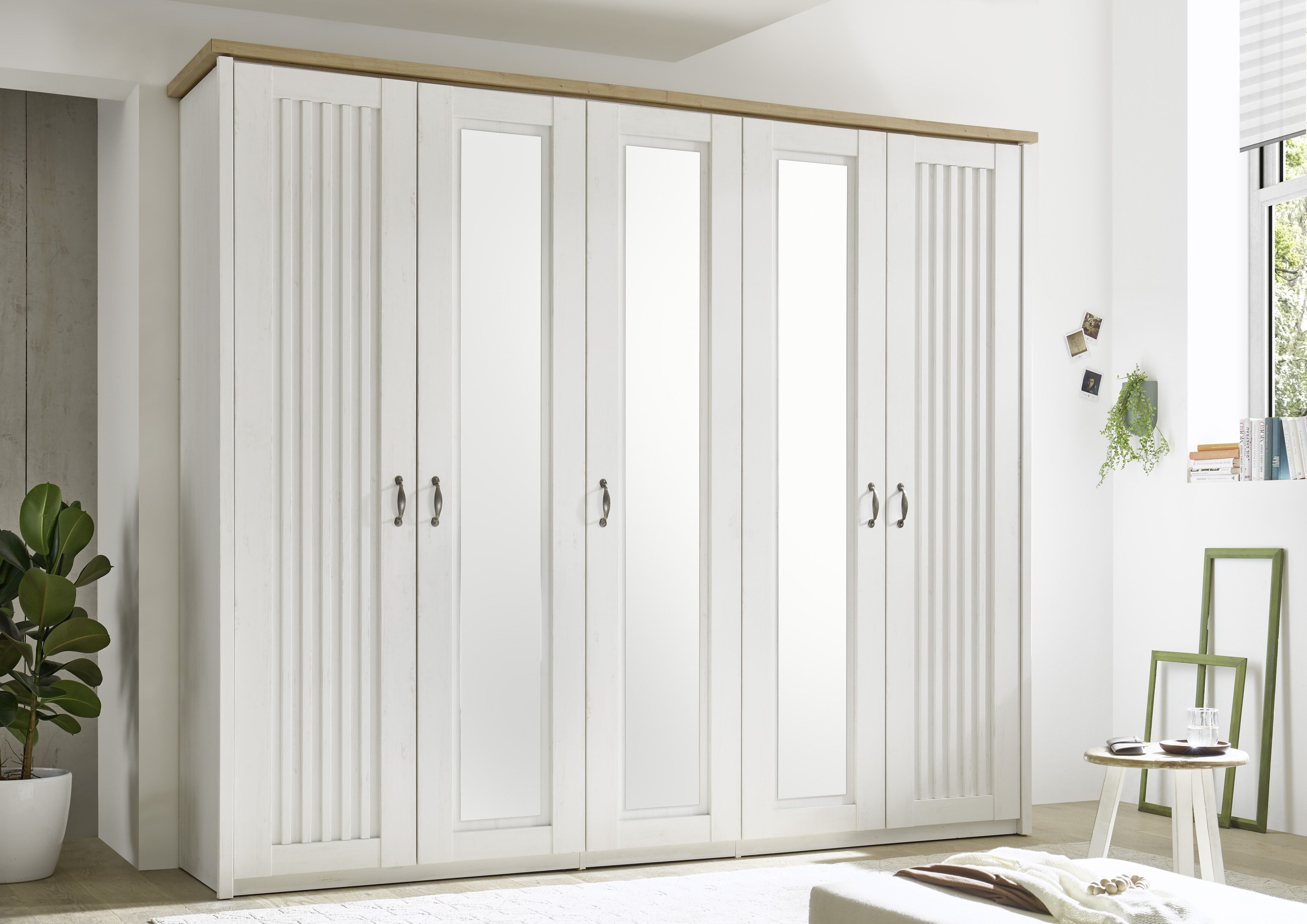 Kleiderschrank TRIENT Kleiderschrank TRIENT
