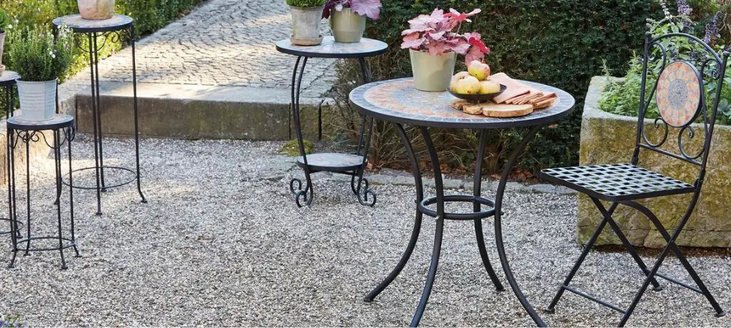 Ratgeber: Gartenmöbel richtig reinigen und pflegen